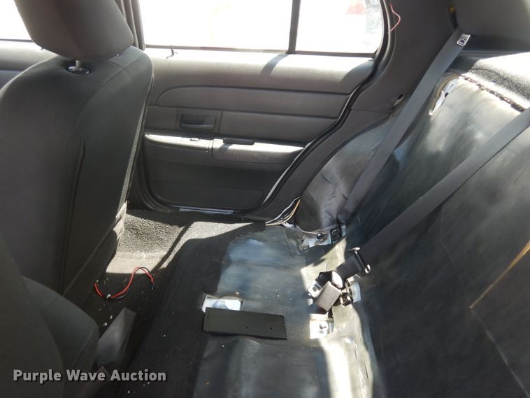 image for item GO9946 2008 Ford Crown Victoria Police Interceptor