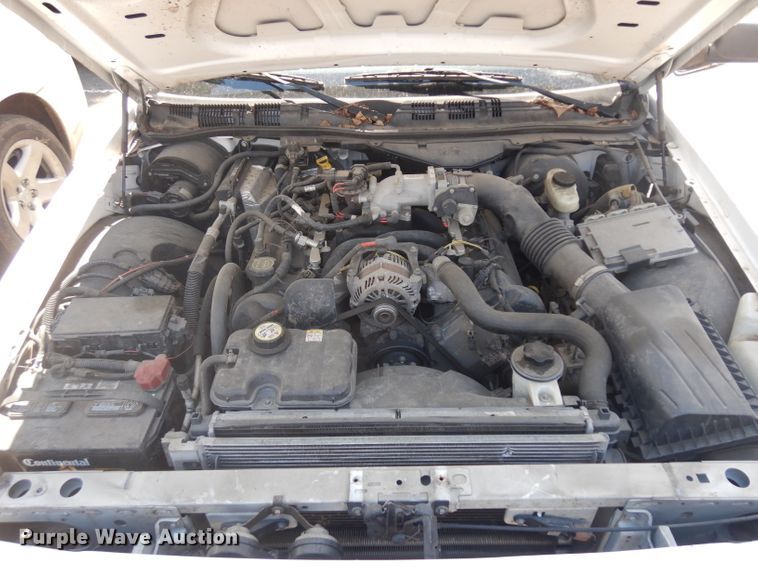 image for item GO9946 2008 Ford Crown Victoria Police Interceptor