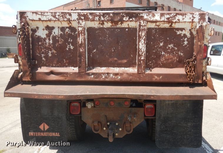 image for item GO9959 1996 International 4900  dump truck