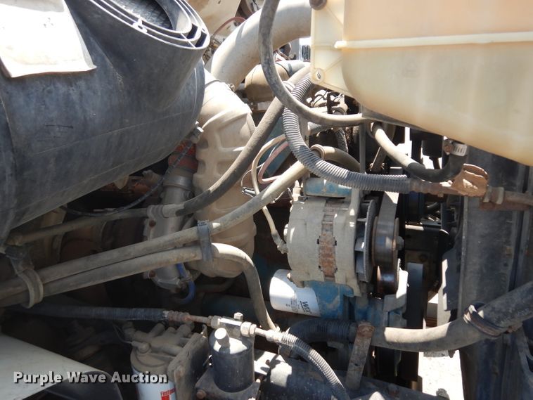 image for item GO9959 1996 International 4900  dump truck