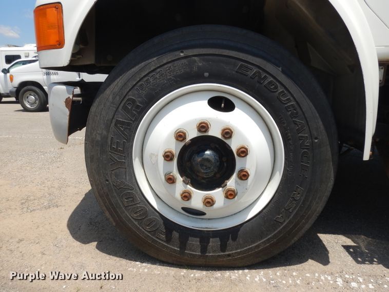 image for item GO9959 1996 International 4900  dump truck