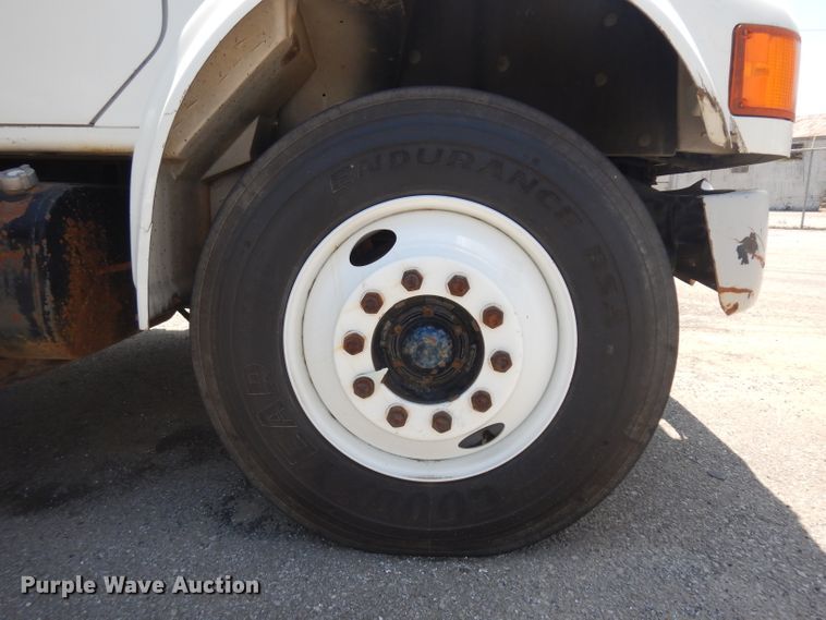 image for item GO9959 1996 International 4900  dump truck