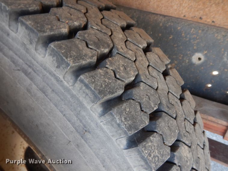 image for item GO9959 1996 International 4900  dump truck