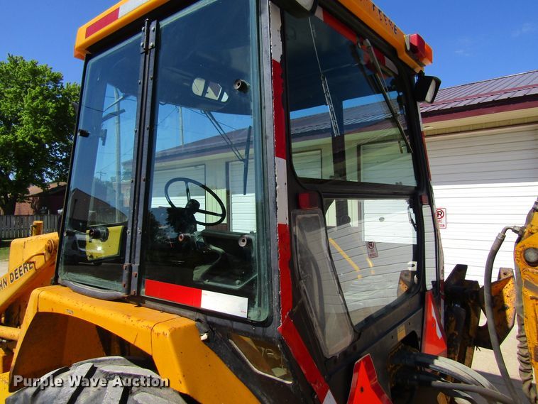 image for item GQ9022 1989 John Deere 210C  backhoe