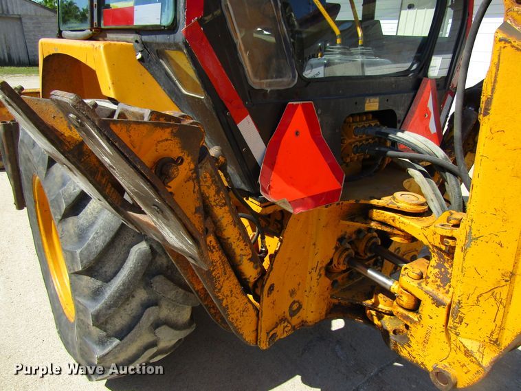 image for item GQ9022 1989 John Deere 210C  backhoe