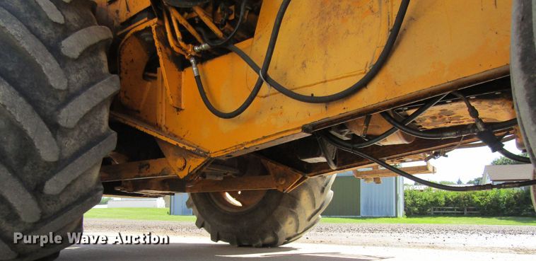 image for item GQ9022 1989 John Deere 210C  backhoe