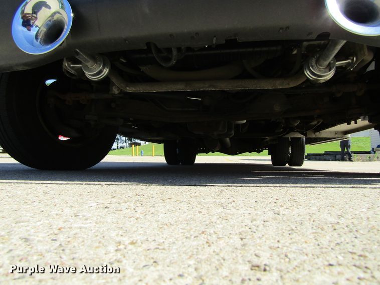 image for item GQ9026 2003 Ford Econoline E350  ambulance