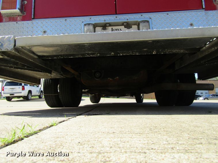 image for item GQ9026 2003 Ford Econoline E350  ambulance