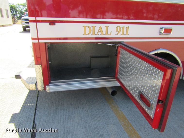 image for item GQ9026 2003 Ford Econoline E350  ambulance