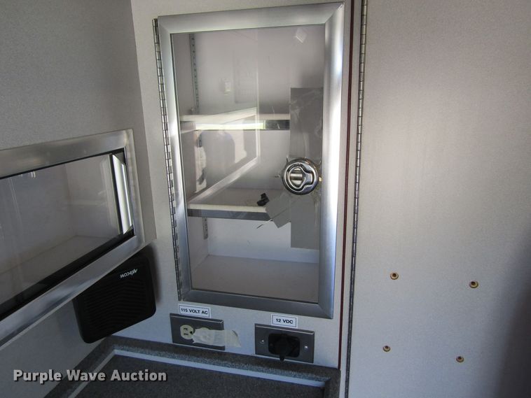 image for item GQ9026 2003 Ford Econoline E350  ambulance