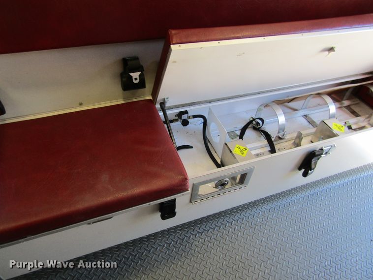 image for item GQ9026 2003 Ford Econoline E350  ambulance