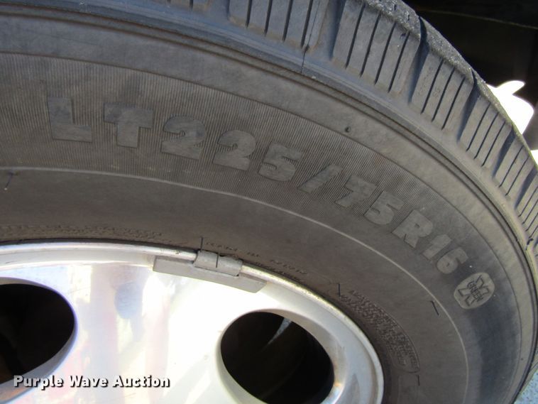 image for item GQ9026 2003 Ford Econoline E350  ambulance