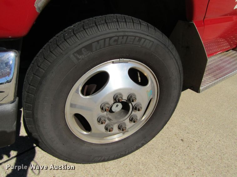 image for item GQ9026 2003 Ford Econoline E350  ambulance