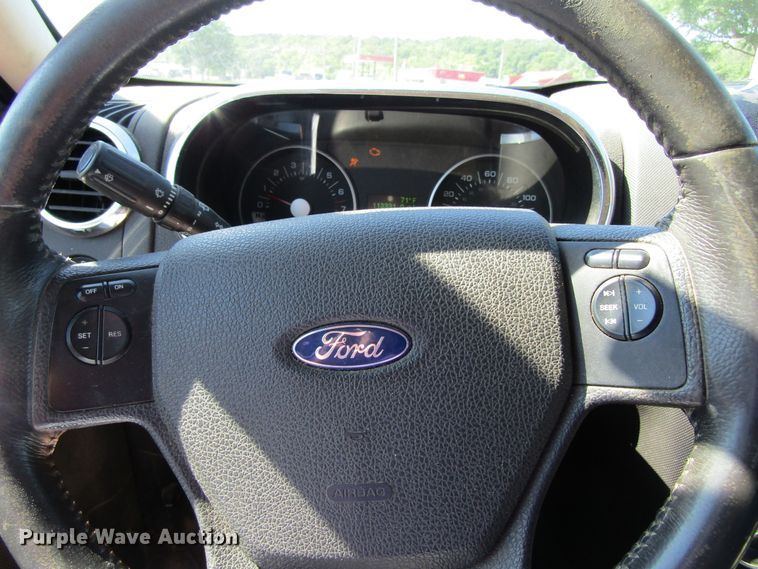 image for item GQ9029 2010 Ford Explorer XLT  SUV