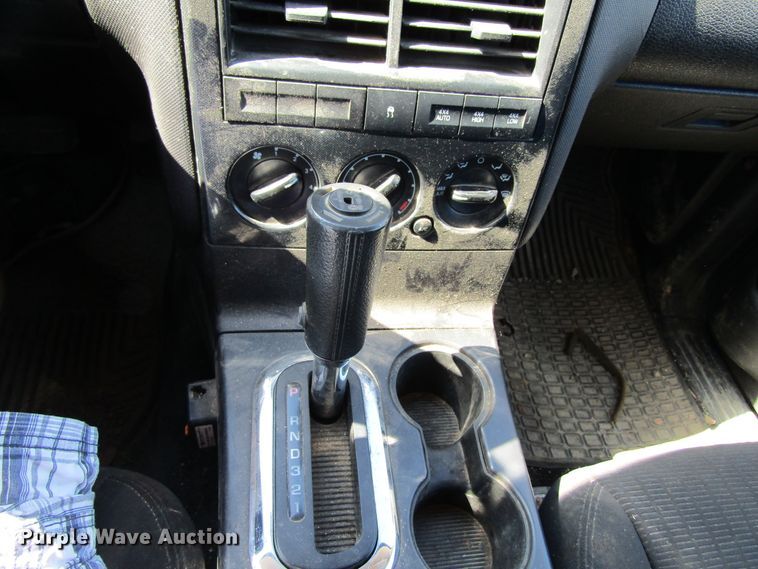 image for item GQ9029 2010 Ford Explorer XLT  SUV