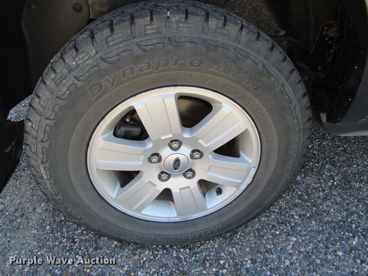 image for item GQ9029 2010 Ford Explorer XLT  SUV