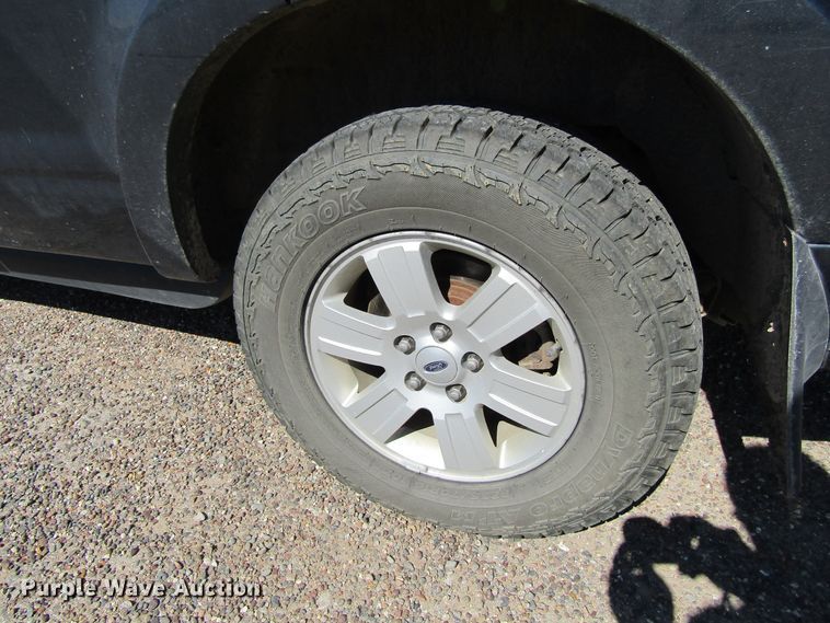 image for item GQ9029 2010 Ford Explorer XLT  SUV