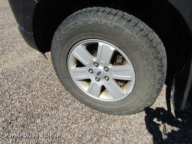 image for item GQ9029 2010 Ford Explorer XLT  SUV