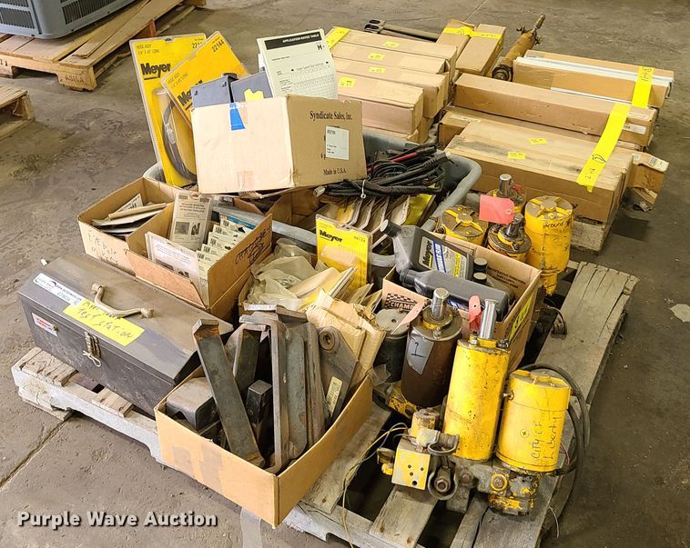 image for item GT9034 (3) Meyer snow plows