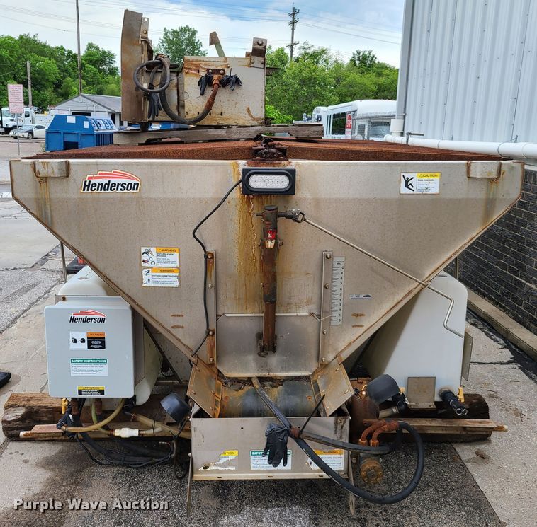 image for item GT9037 Henderson stainless steel spreader