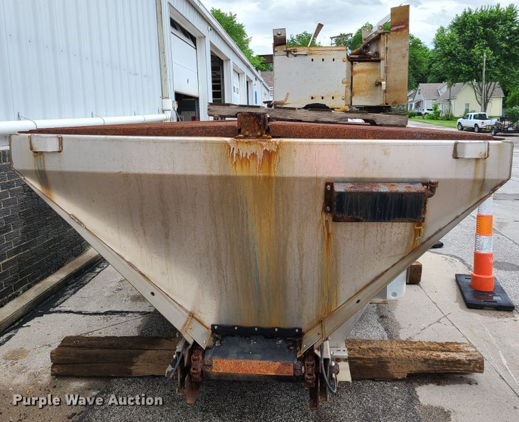 image for item GT9037 Henderson stainless steel spreader