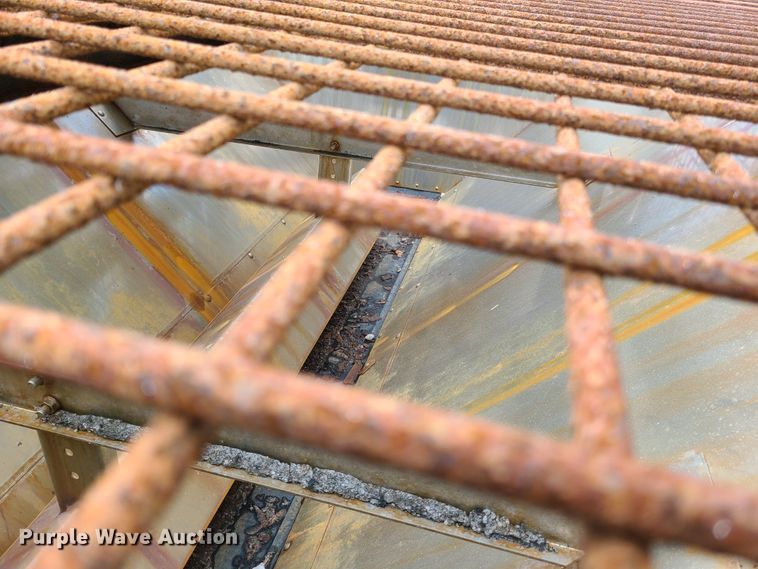 image for item GT9037 Henderson stainless steel spreader