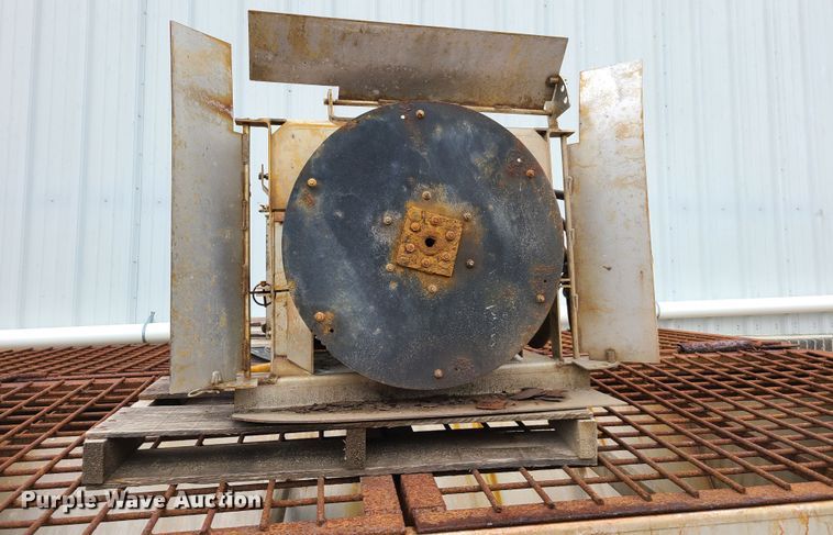 image for item GT9037 Henderson stainless steel spreader