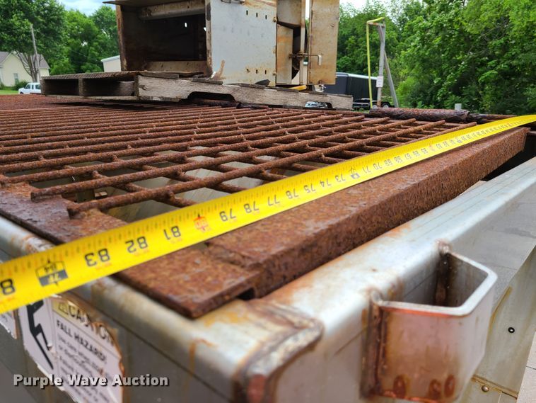 image for item GT9037 Henderson stainless steel spreader