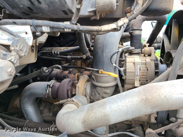 image for item GT9117 2000 Sterling L-Line  dump truck