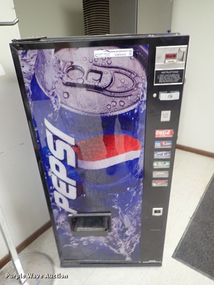 image for item GW9429 Vending machine