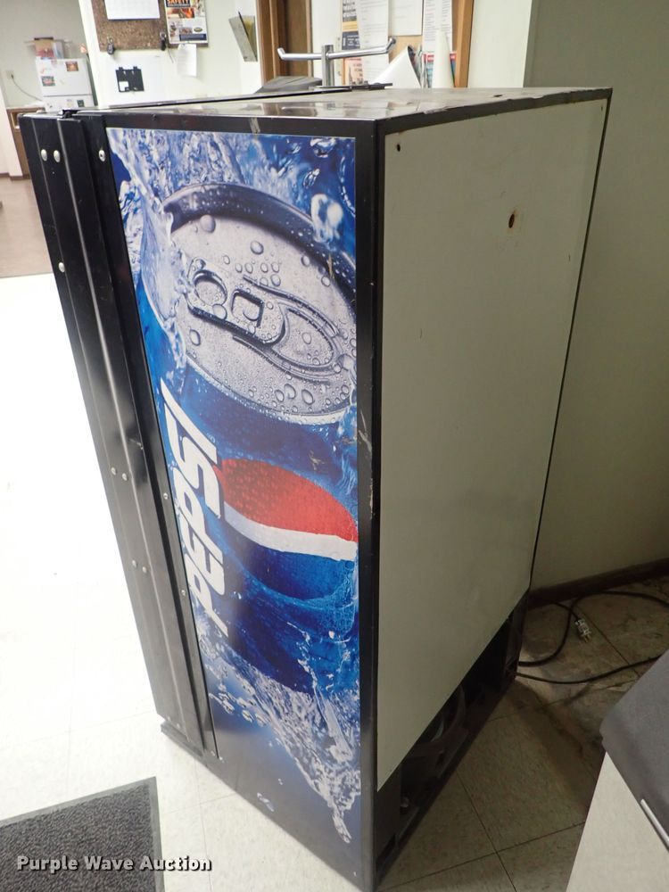 image for item GW9429 Vending machine