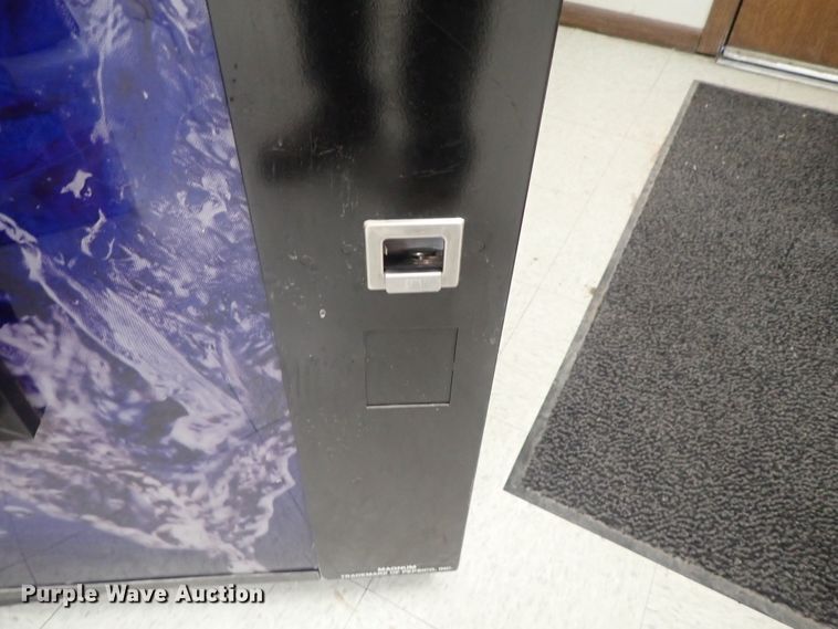 image for item GW9429 Vending machine