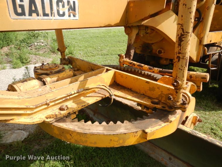 image for item HA9284 Galion 104H  rigid frame motor grader