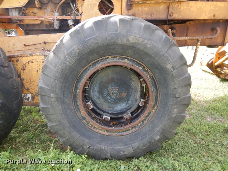 image for item HA9284 Galion 104H  rigid frame motor grader