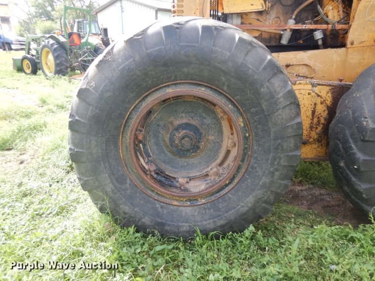 image for item HA9284 Galion 104H  rigid frame motor grader