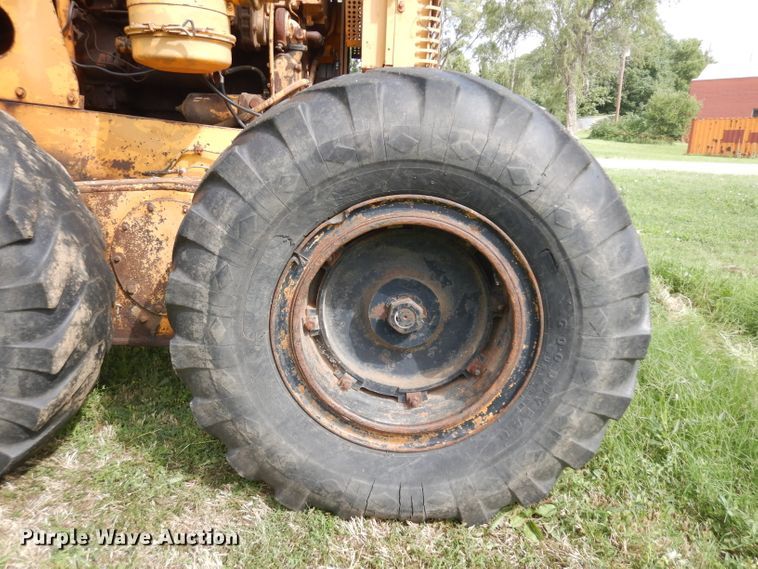 image for item HA9284 Galion 104H  rigid frame motor grader