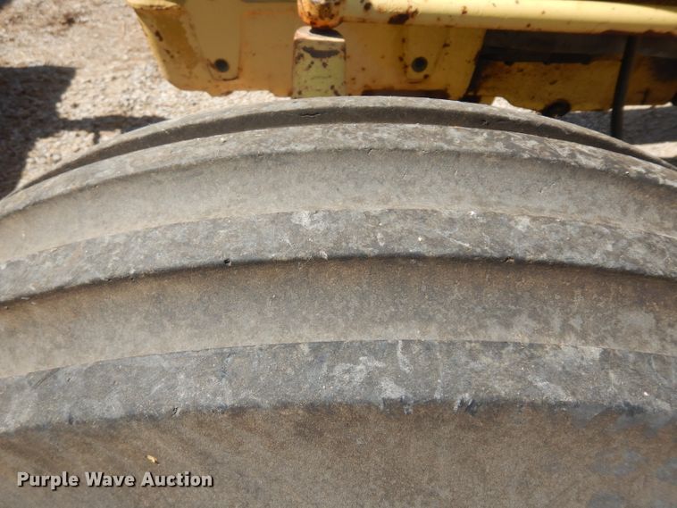 image for item HA9285 Ford 3550  tractor