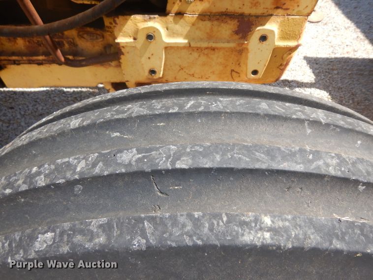 image for item HA9285 Ford 3550  tractor