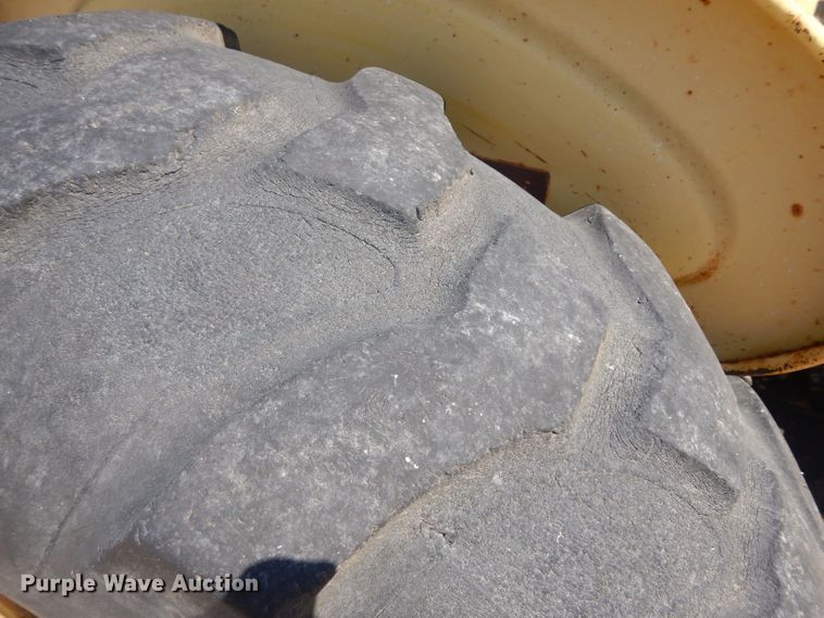 image for item HA9285 Ford 3550  tractor