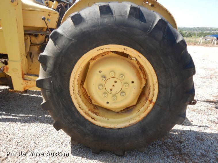 image for item HA9285 Ford 3550  tractor