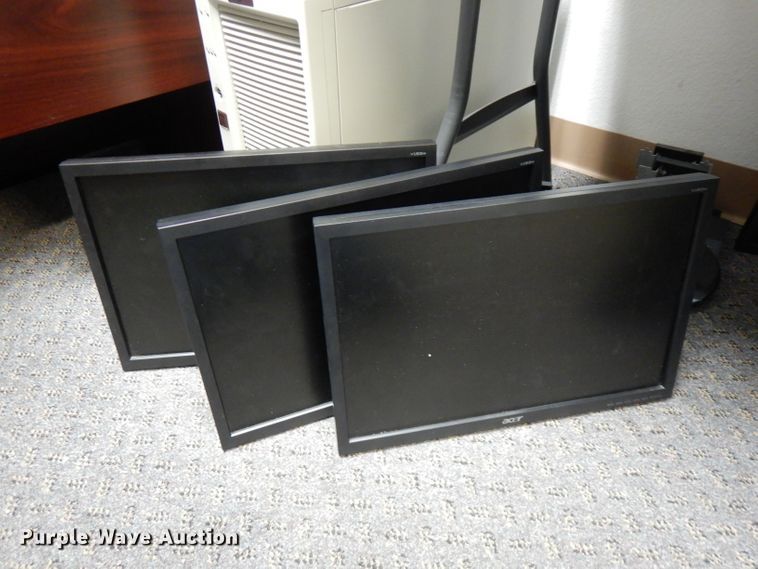 image for item HG9037 (8) monitors