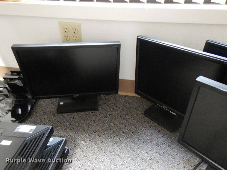 image for item HG9037 (8) monitors