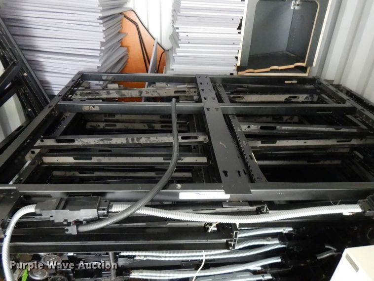 image for item HG9043 Xybix tables