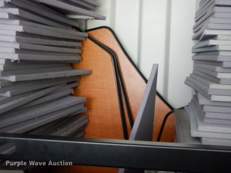 image for item HG9043 Xybix tables