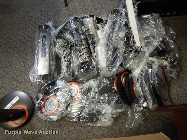 image for item HG9044 Approximately 16 Acer gaming monitor stands