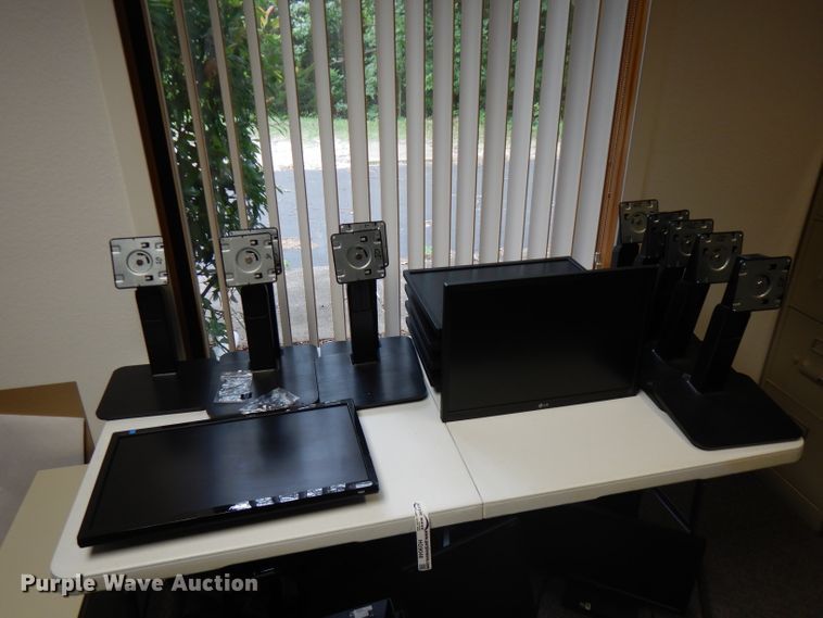 image for item HG9045 (6) monitors