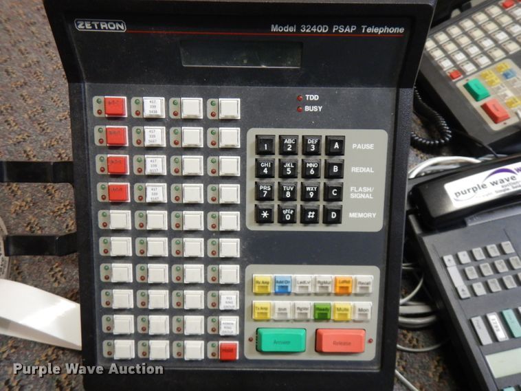 image for item HG9051 (4) 911 operator phones