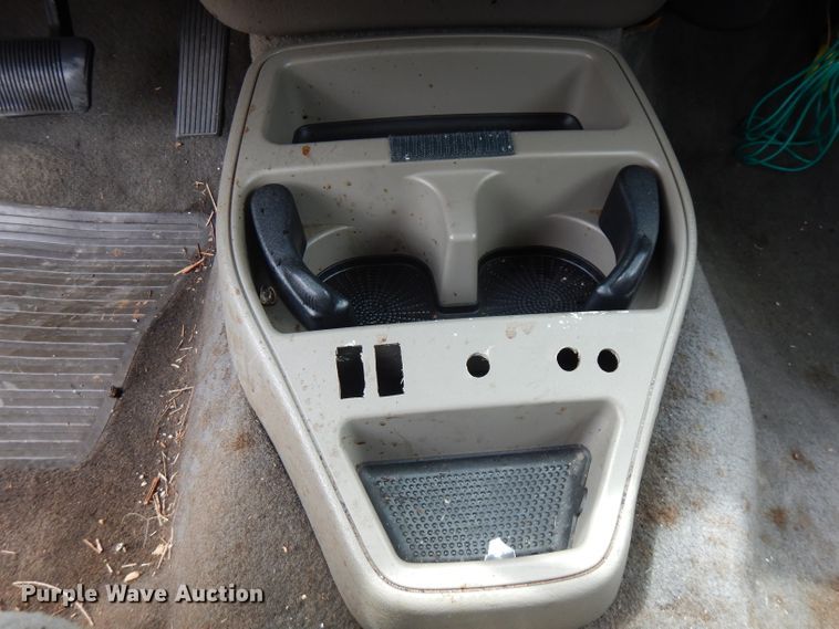 image for item HG9082 2002 Dodge Dakota Sport  Club Cab pickup truck