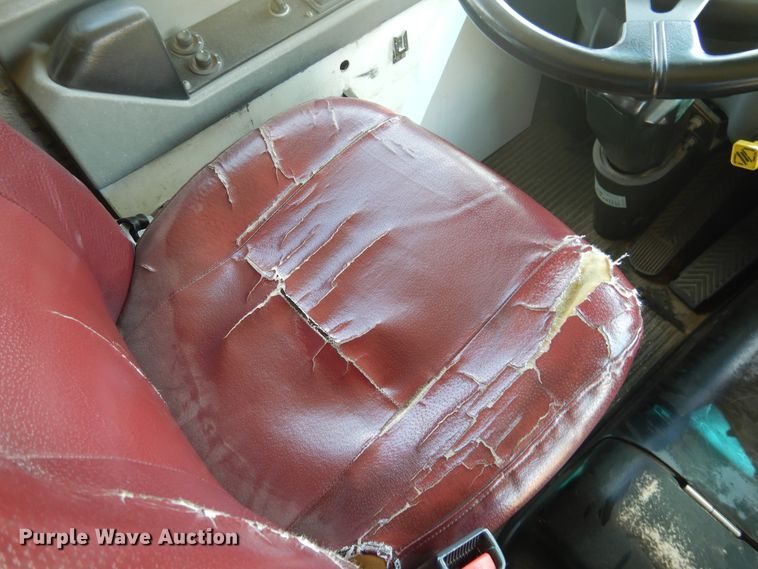 image for item HM9069 2004 Blue Bird All American FE  school bus