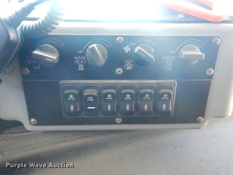 image for item HM9069 2004 Blue Bird All American FE  school bus